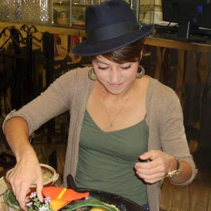 Meet your Posher, Ally